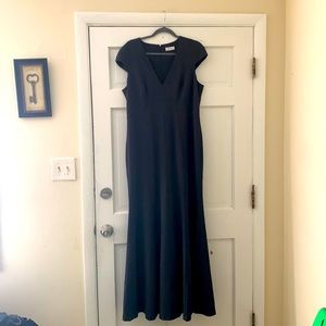 Calvin Klein Black V‑Neck Maxi Dress with Cap Sleeves